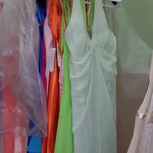 DRESS